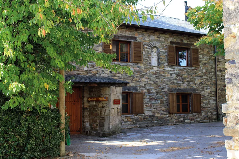 Cicerone - Cycling The Camino De Santiago - Mike Wells-8